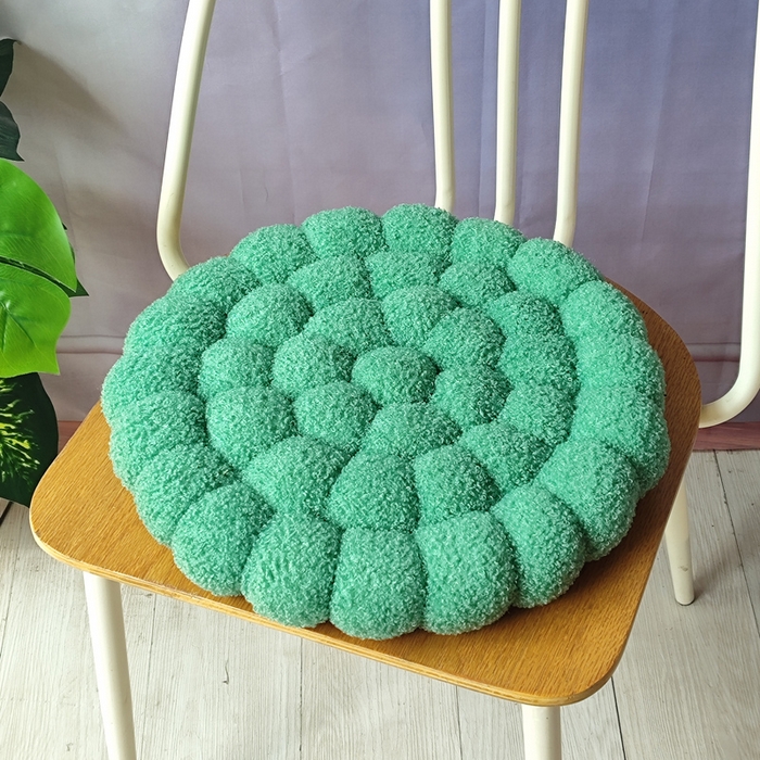 91家纺网 家纺一手货源 找家纺 （总）李帅家居 2025新款泰迪绒编织饼干坐垫手工馒头坐垫沙发垫椅子垫批发抱枕