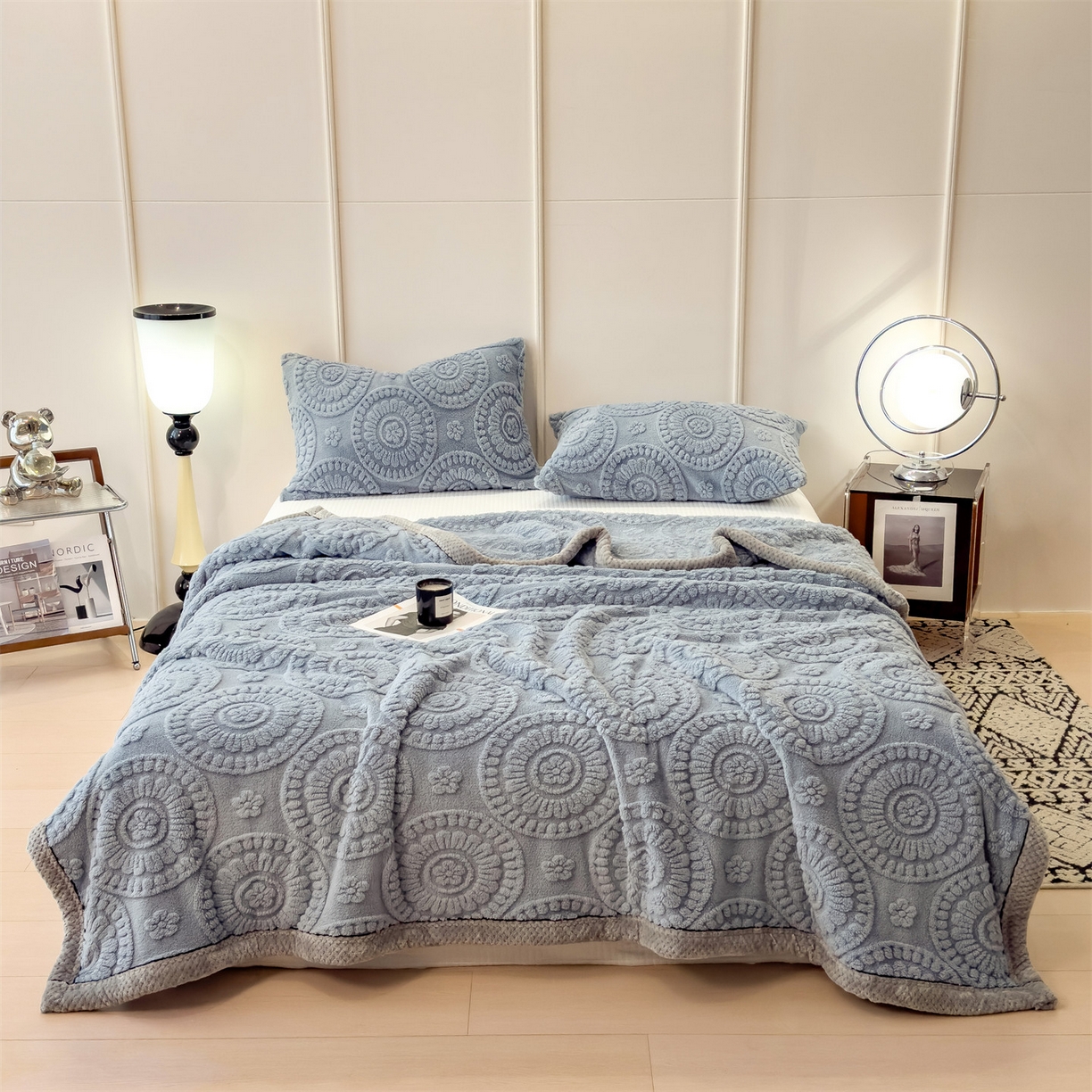 91家纺网 家纺一手货源 找家纺 乐家欣 2025新款A类花朵塔芙绒毛毯 花朵-湖蓝