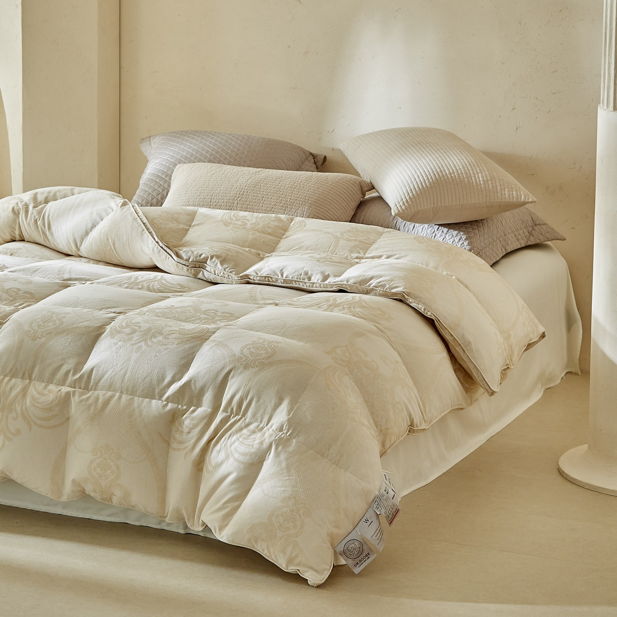 91家纺网 家纺一手货源 找家纺 （总）暖羽屋羽绒馆 2025新款绒子含量95白鹅绒被芯 羽绒被子2米双人冬被婚庆鹅绒被春秋被