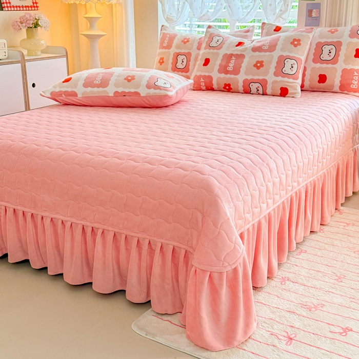 91家纺网 家纺一手货源 找家纺 金盛皇朝家纺 2025新款高克重印花牛奶绒床单床盖单件三件四件套 奶绒熊崽