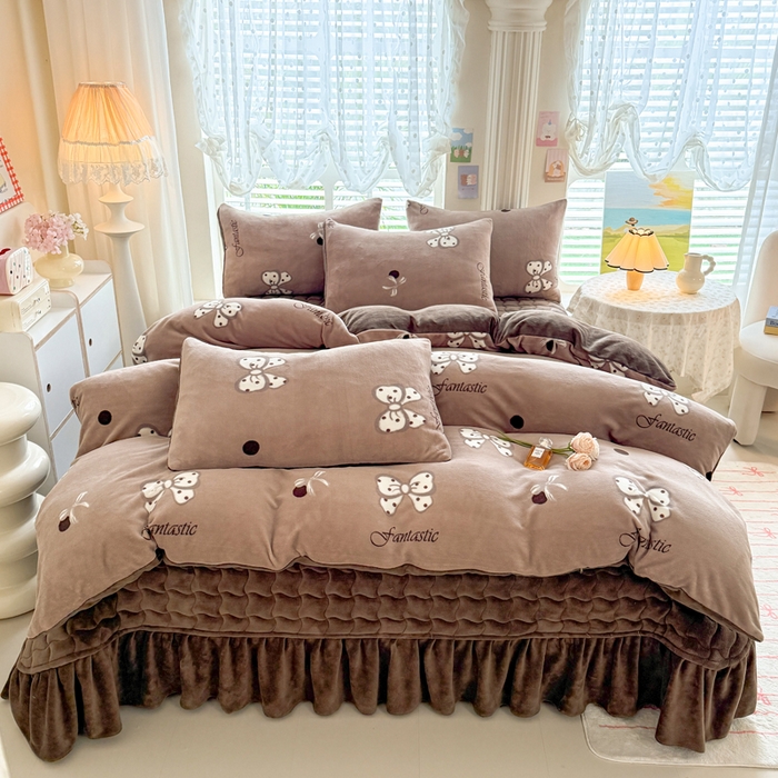 91家纺网 家纺一手货源 找家纺 金盛皇朝家纺 2025新款高克重印花牛奶绒床单床盖单件三件四件套 波点蝴蝶