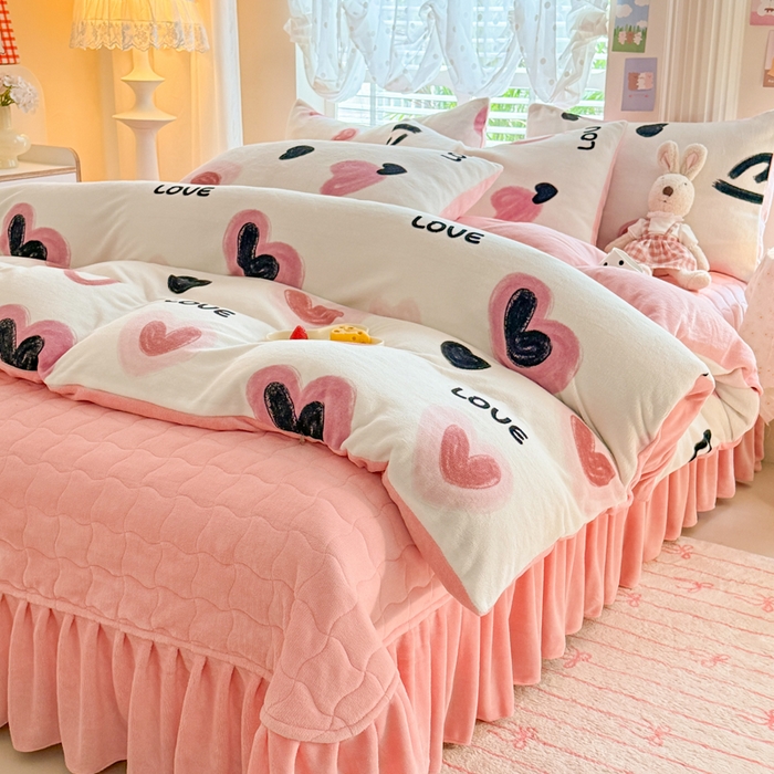91家纺网 家纺一手货源 找家纺 金盛皇朝家纺 2025新款高克重印花牛奶绒床单床盖单件三件四件套 爱心Love