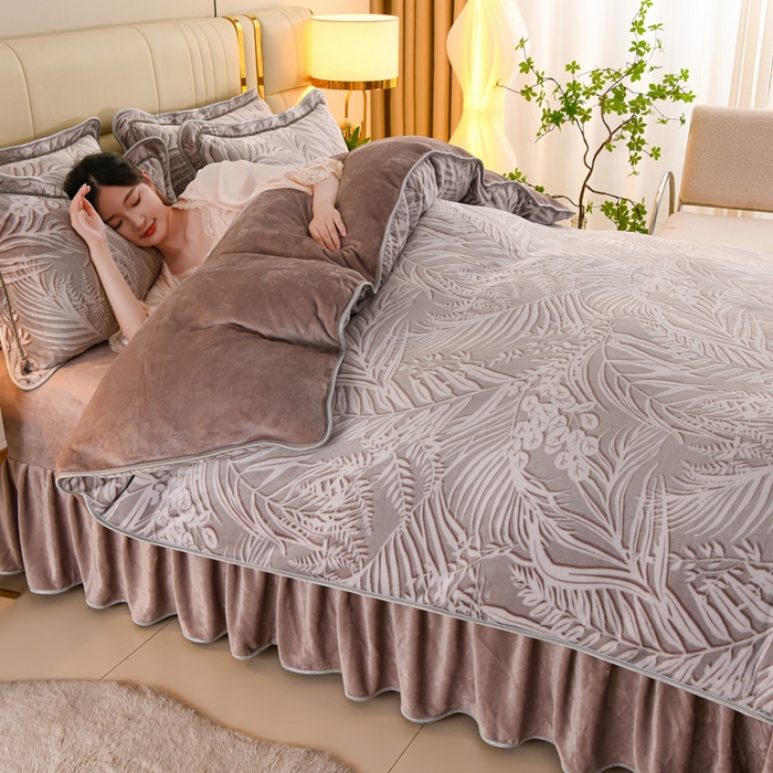 91家纺网 家纺一手货源 找家纺 沐妍家纺 2025新款8斤加厚保暖金貂绒牛奶绒印花四件套 罗马生活