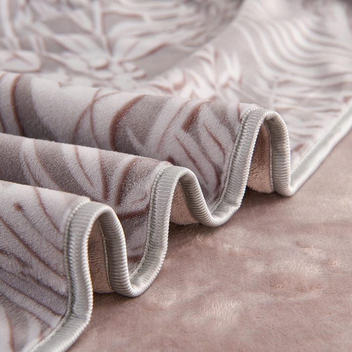 91家纺网 家纺一手货源 找家纺 沐妍家纺 2025新款8斤加厚保暖金貂绒牛奶绒印花四件套 罗马生活