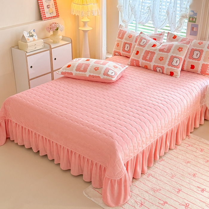 91家纺网 家纺一手货源 找家纺 金盛皇朝家纺 2025新款高克重印花牛奶绒床单床盖单件三件四件套 奶绒熊崽