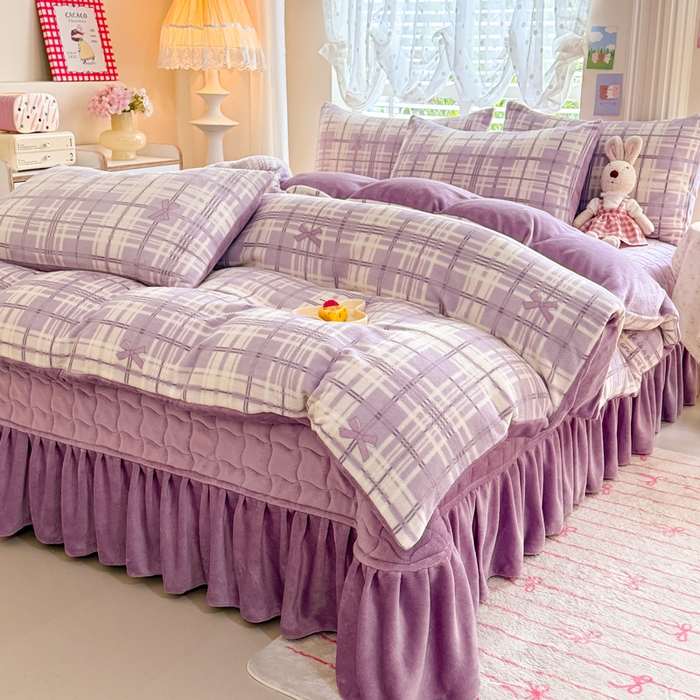 91家纺网 家纺一手货源 找家纺 金盛皇朝家纺 2025新款高克重印花牛奶绒床单床盖单件三件四件套 紫格花韵