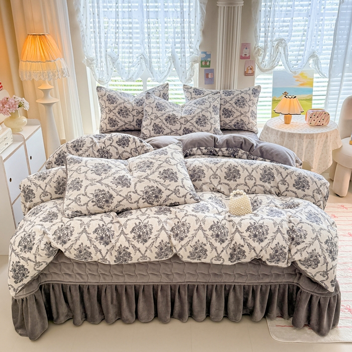 91家纺网 家纺一手货源 找家纺 金盛皇朝家纺 2025新款高克重印花牛奶绒床单床盖单件三件四件套 花屿慢行