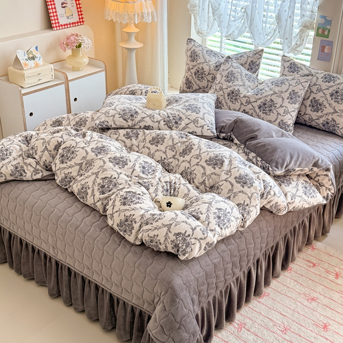 91家纺网 家纺一手货源 找家纺 （总）金盛皇朝家纺 2025新款高克重印花牛奶绒床单床盖单件三件四件套