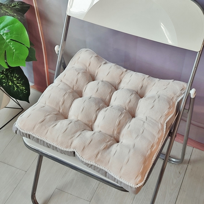 91家纺网 家纺一手货源 找家纺 （总）李帅家居 2025新款牛奶绒立体坐垫饼干抱枕椅子垫靠垫沙发抱枕垫腰靠