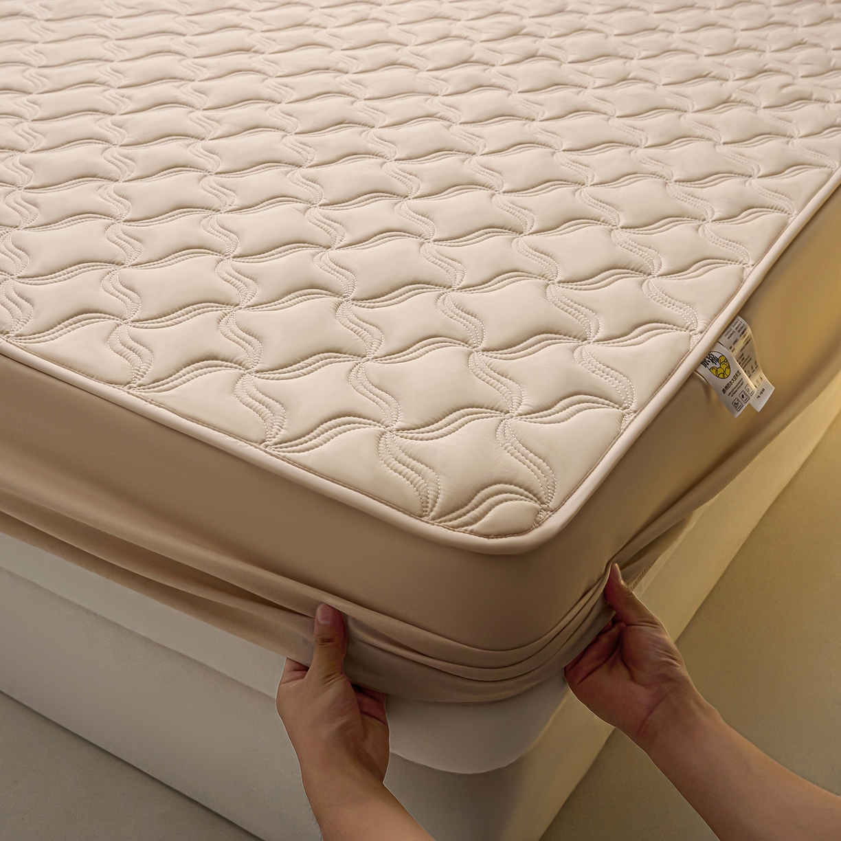 小叮当家纺仓储工厂店 2025新款A类原棉大豆防水床笠单品床笠单件单床笠隔尿夹棉床笠床垫保护罩外贸跨境 爱恋-卡其