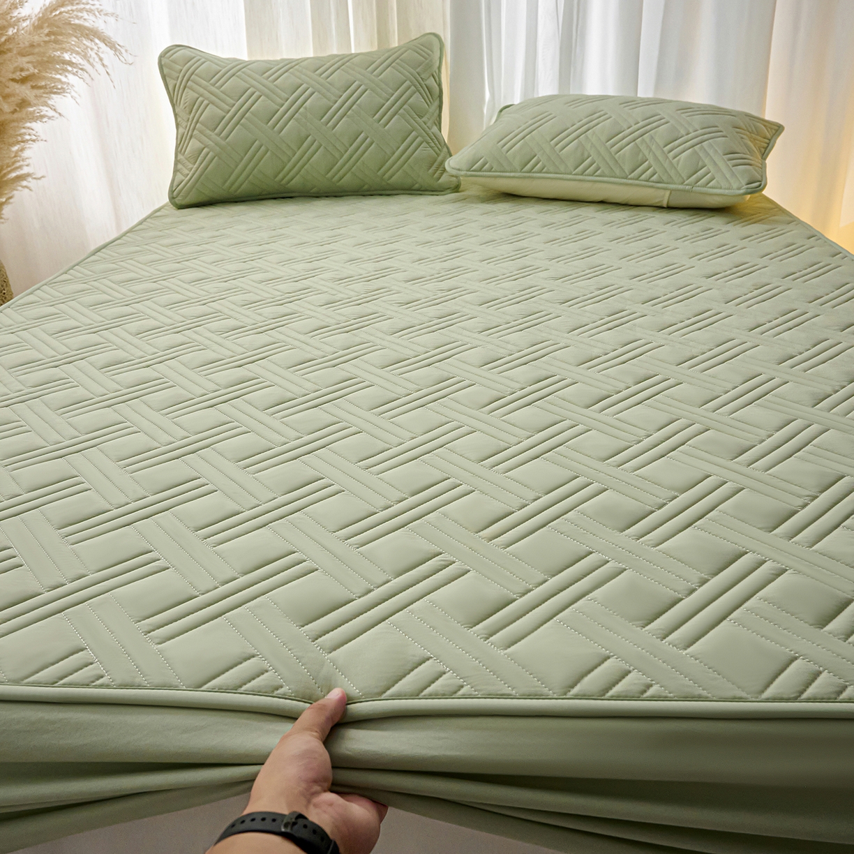 91家纺网 家纺一手货源 找家纺 小叮当家纺仓储工厂店 2025新款A类原棉大豆防水床笠单品床笠单件单床笠隔尿夹棉床笠床垫保护罩外贸跨境 迷宫-草绿