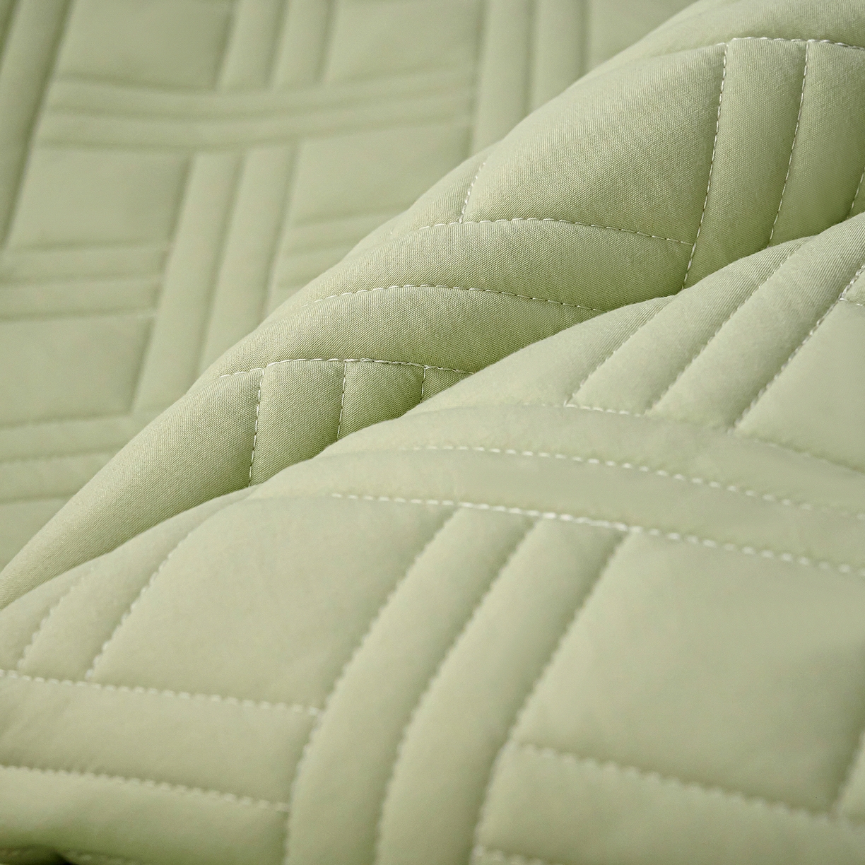 91家纺网 家纺一手货源 找家纺 小叮当家纺仓储工厂店 2025新款A类原棉大豆防水床笠单品床笠单件单床笠隔尿夹棉床笠床垫保护罩外贸跨境 迷宫-草绿