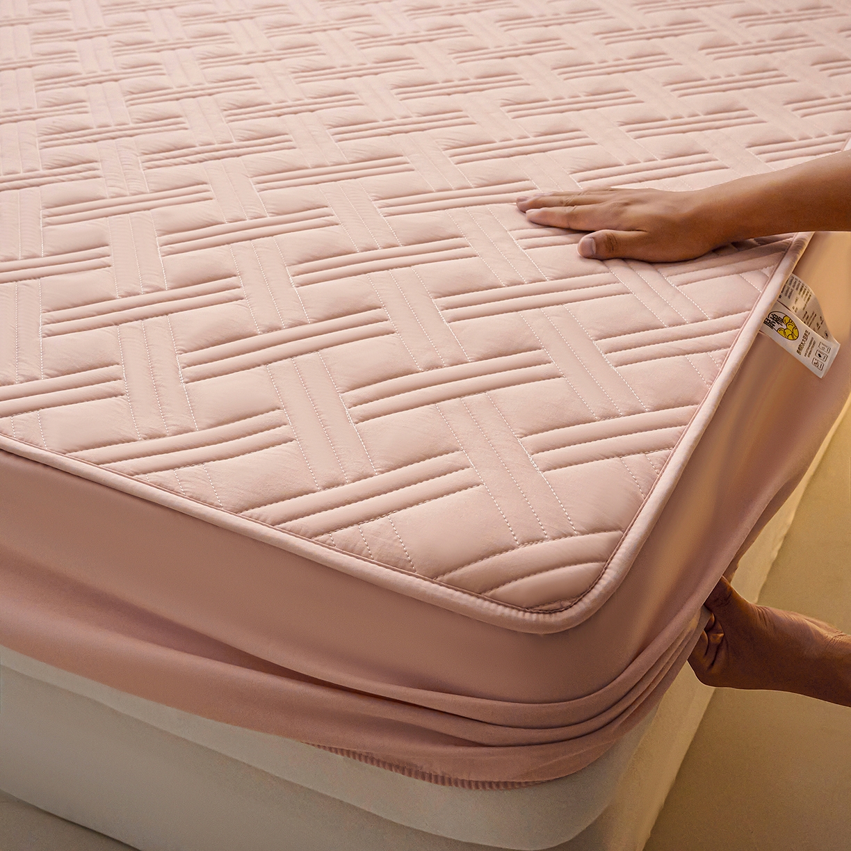 91家纺网 家纺一手货源 找家纺 小叮当家纺仓储工厂店 2025新款A类原棉大豆防水床笠单品床笠单件单床笠隔尿夹棉床笠床垫保护罩外贸跨境 迷宫-玉粉