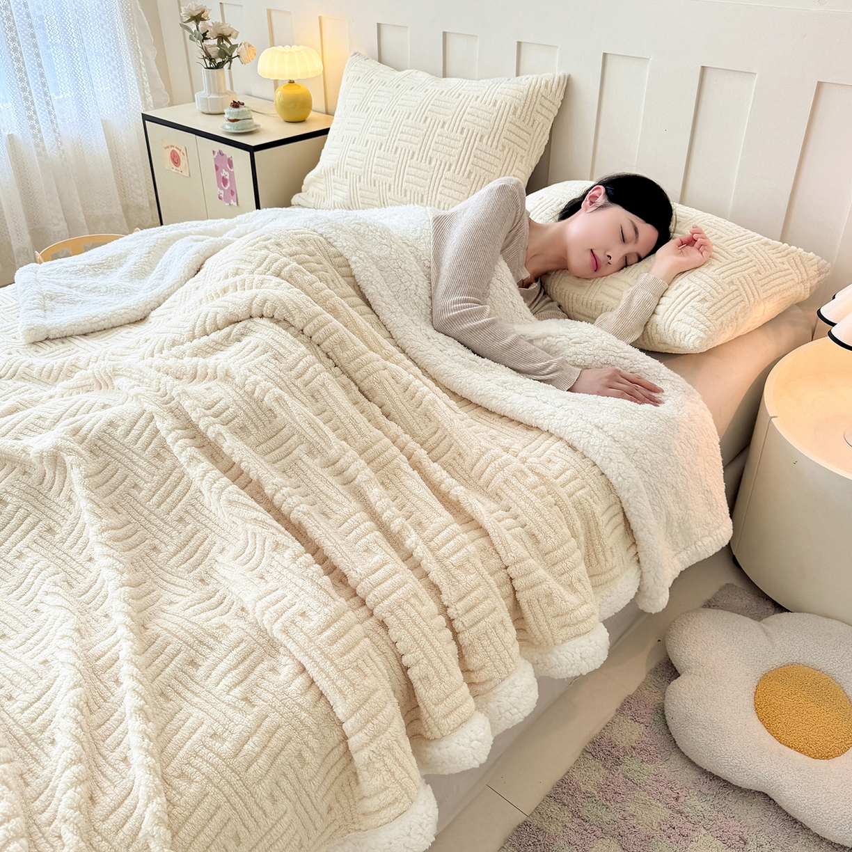 91家纺网 家纺一手货源 找家纺 牛魔王家居 2025新款华夫格提花双面绒毛毯羊羔绒毯子外贸跨境专供 毛毯 绒毯系列-奶白