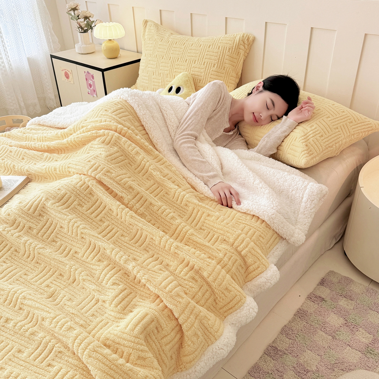 91家纺网 家纺一手货源 找家纺 牛魔王家居 2025新款华夫格提花双面绒毛毯羊羔绒毯子外贸跨境专供 毛毯 绒毯系列-米黄