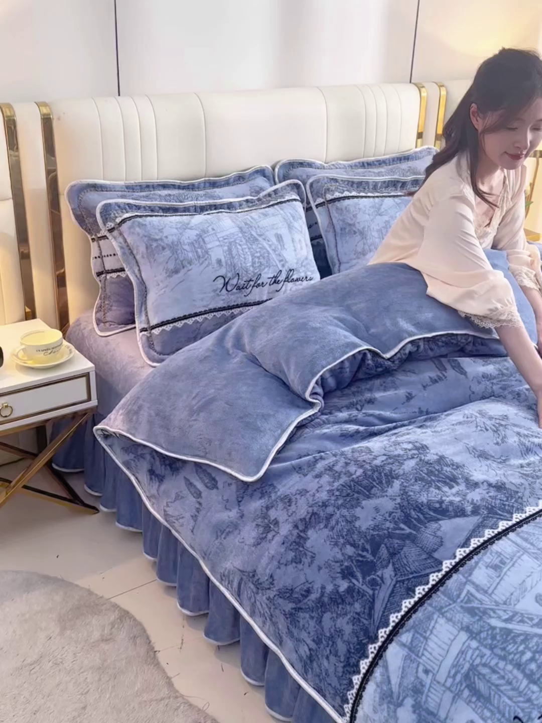91家纺网 家纺一手货源 找家纺 沐妍家纺 2025新款8斤加厚保暖金貂绒牛奶绒印花四件套 水墨年华