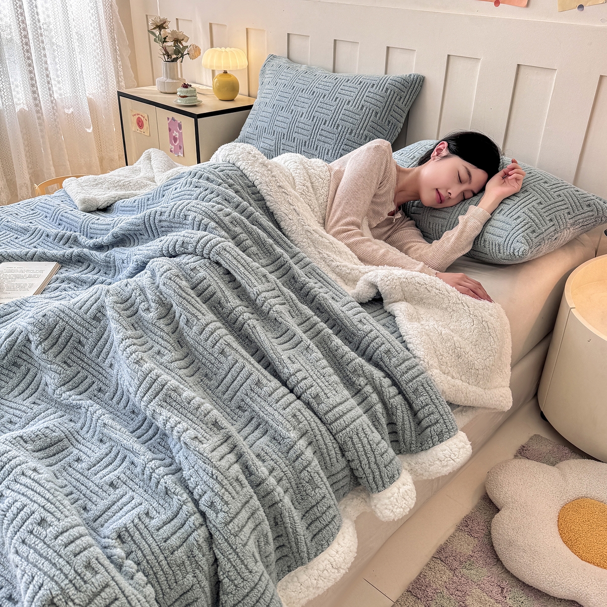 91家纺网 家纺一手货源 找家纺 牛魔王家居 2025新款华夫格提花双面绒毛毯羊羔绒毯子外贸跨境专供 毛毯 绒毯系列-雾霾灰