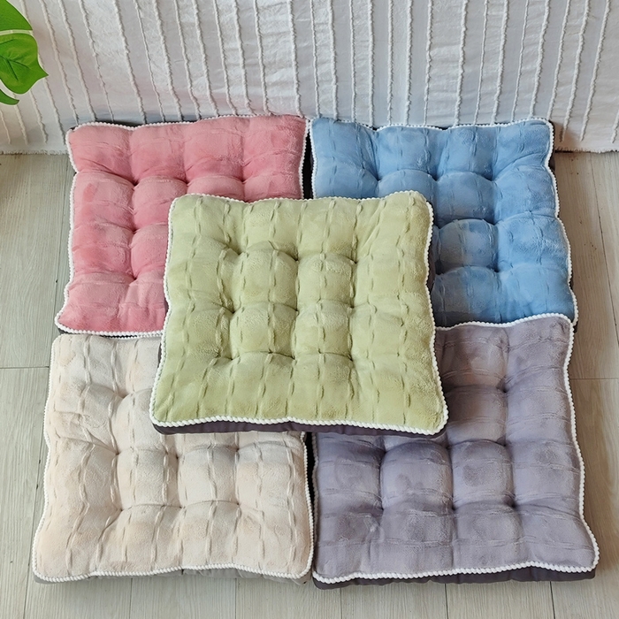 91家纺网 家纺一手货源 找家纺 （总）李帅家居 2025新款牛奶绒立体坐垫饼干抱枕椅子垫靠垫沙发抱枕垫腰靠