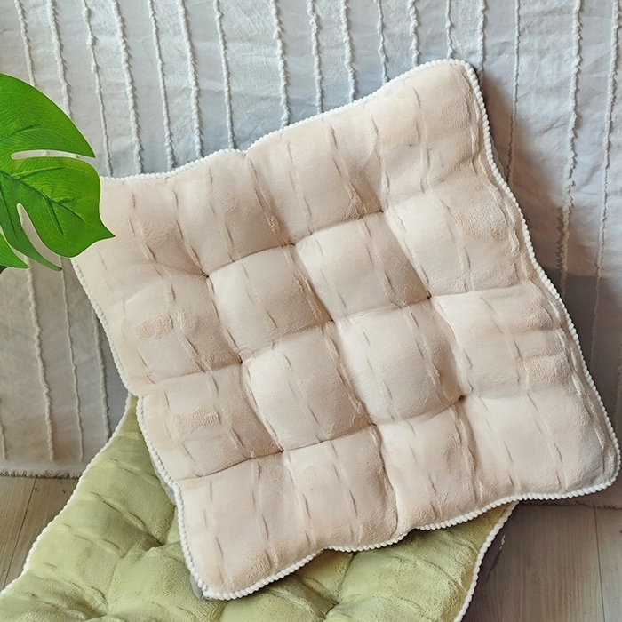 91家纺网 家纺一手货源 找家纺 （总）李帅家居 2025新款牛奶绒立体坐垫饼干抱枕椅子垫靠垫沙发抱枕垫腰靠