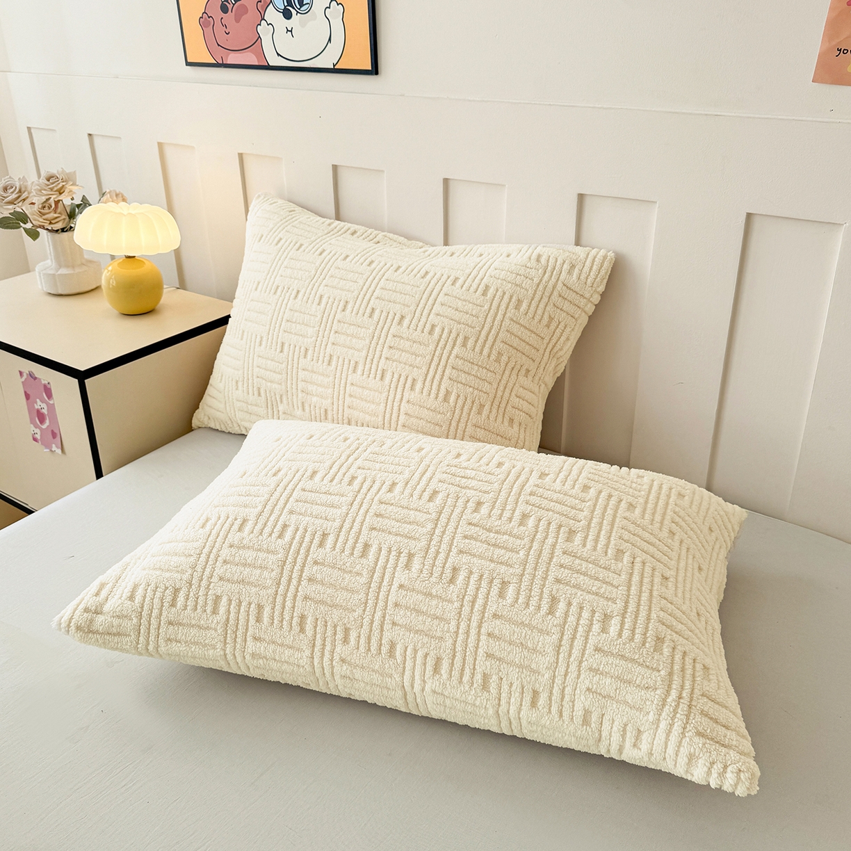 91家纺网 家纺一手货源 找家纺 牛魔王家居 2025新款华夫格提花双面绒毛毯羊羔绒毯子外贸跨境专供 毛毯 绒毯系列-奶白