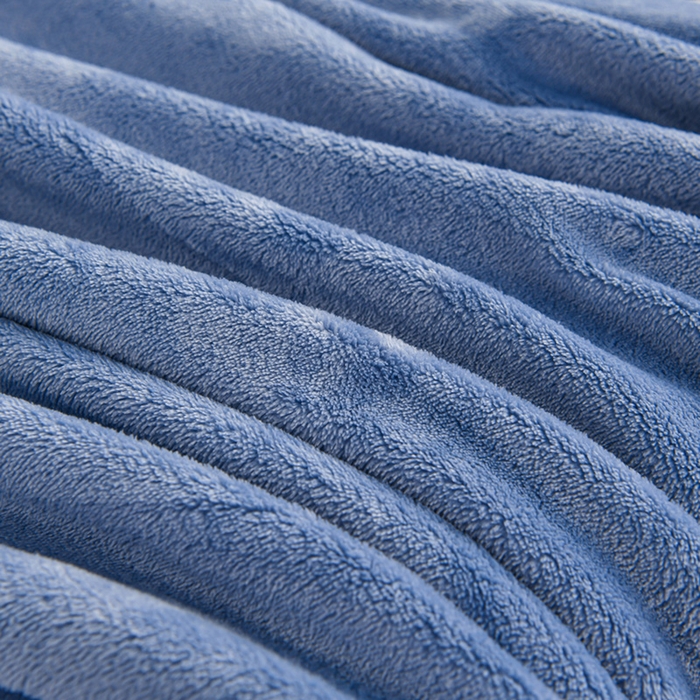 91家纺网 家纺一手货源 找家纺 沐妍家纺 2025新款8斤加厚保暖金貂绒牛奶绒印花四件套 四叶草