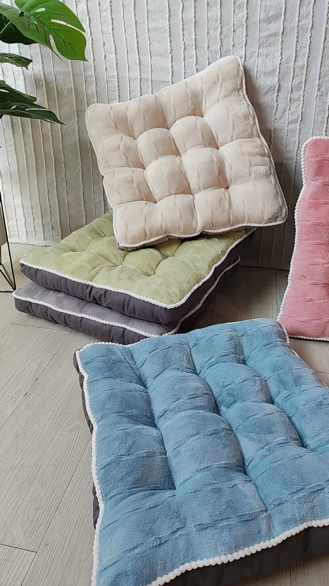 91家纺网 家纺一手货源 找家纺 （总）李帅家居 2025新款牛奶绒立体坐垫饼干抱枕椅子垫靠垫沙发抱枕垫腰靠