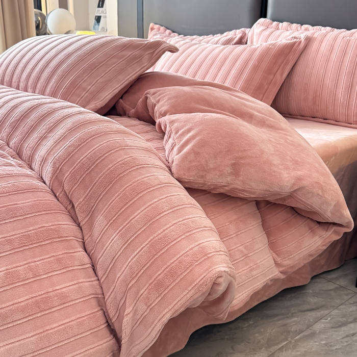 91家纺网 家纺一手货源 找家纺 保罗圣迪奥 2025新款230克牛奶绒四件套-布兰卡 布兰卡-豆沙色