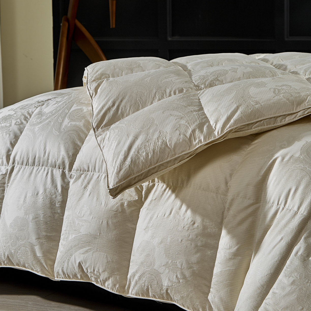 91家纺网 家纺一手货源 找家纺 （总）暖羽屋羽绒馆 2025新款95鹅绒被180s大提花 带质检 婚庆双人羽绒被芯 2米羽绒被子