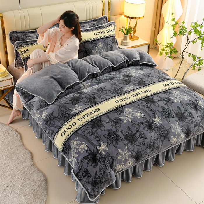 91家纺网 家纺一手货源 找家纺 沐妍家纺 2025新款8斤加厚保暖金貂绒牛奶绒印花四件套 雅韵