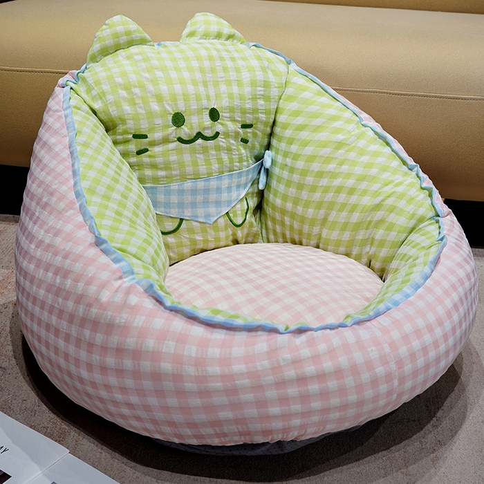 91家纺网 家纺一手货源 找家纺 仟亿莱 2025新款三维立体PP棉方巾喵格子蒲团坐垫 蒲团绿格喵