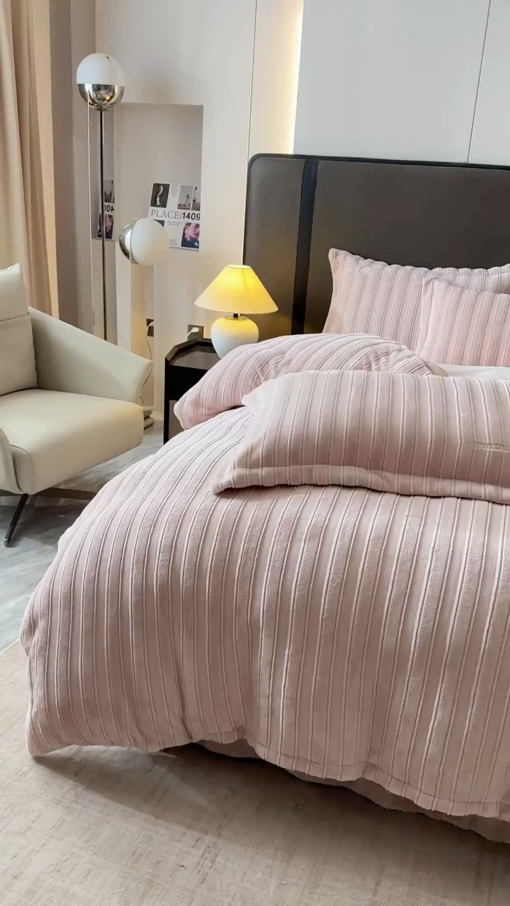 91家纺网 家纺一手货源 找家纺 保罗圣迪奥 2025新款230克牛奶绒四件套-布兰卡 布兰卡-卡其