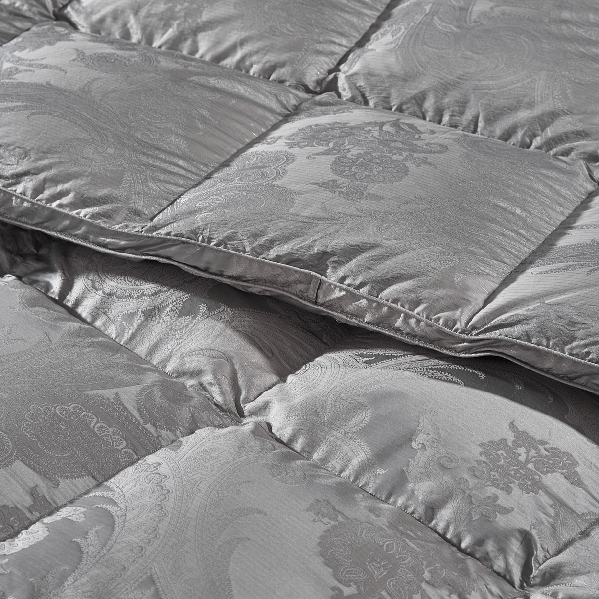 91家纺网 家纺一手货源 找家纺 暖羽屋羽绒馆 2025新款95鹅绒被180s大提花 带质检 婚庆双人羽绒被芯 2米羽绒被子 D浮云 银白