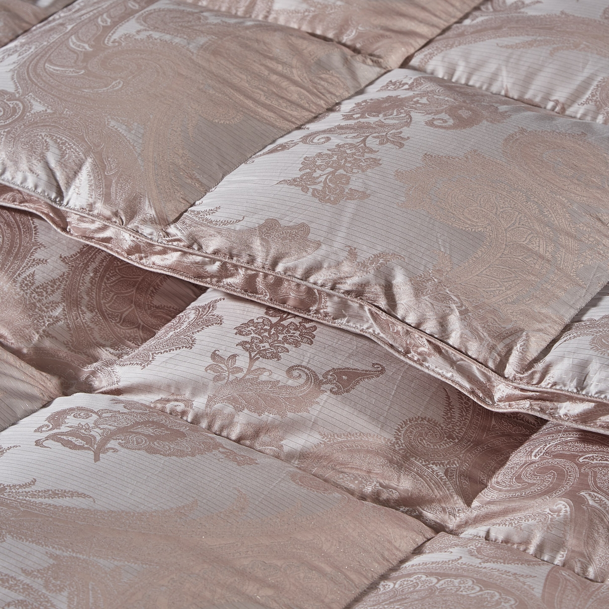 91家纺网 家纺一手货源 找家纺 暖羽屋羽绒馆 2025新款95鹅绒被180s大提花 带质检 婚庆双人羽绒被芯 2米羽绒被子 D浮云 玉