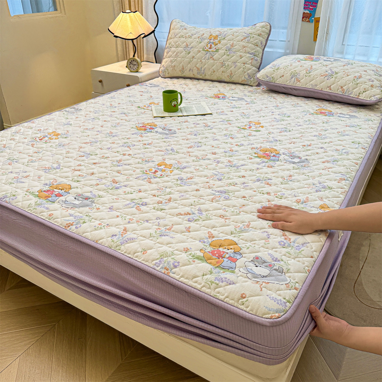 91家纺网 家纺一手货源 找家纺 （总）雯豆家纺 2025新款复古风皱皱棉印花夹棉床笠三件套加厚床垫保护套