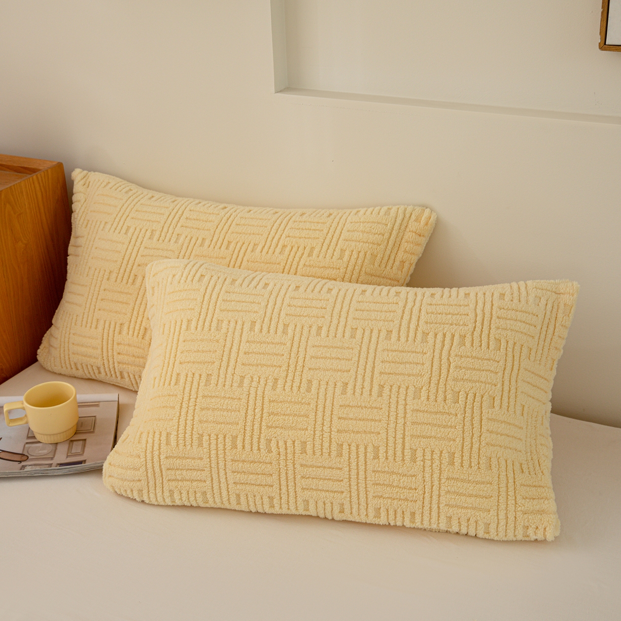 91家纺网 家纺一手货源 找家纺 牛魔王家居 2025新款加厚保暖羊羔绒冬被被子舒棉绒提花塔芙绒外贸跨境专供 暖冬系列-米黄