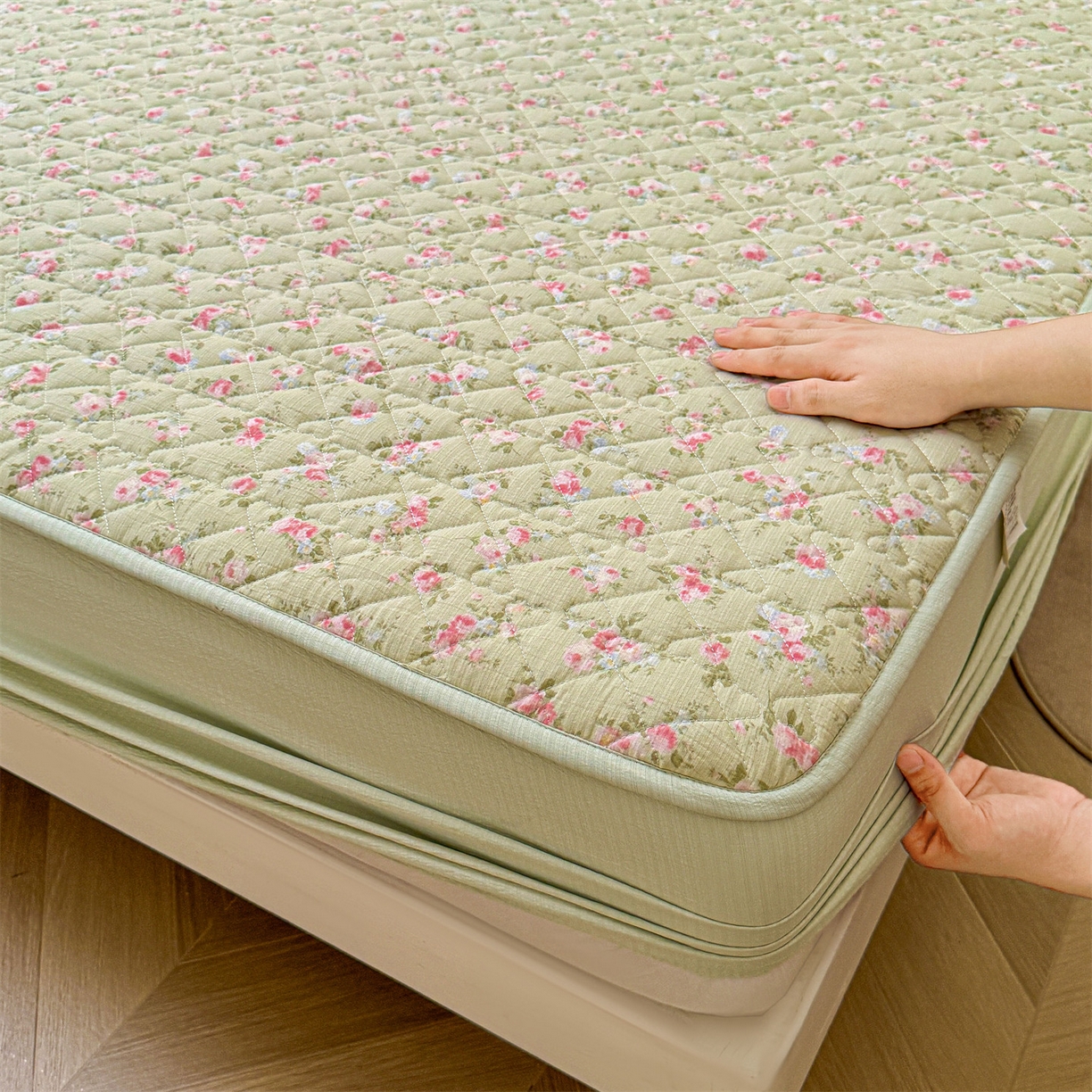 91家纺网 家纺一手货源 找家纺 雯豆家纺 2025新款复古风皱皱棉印花夹棉床笠三件套加厚床垫保护套 初夏