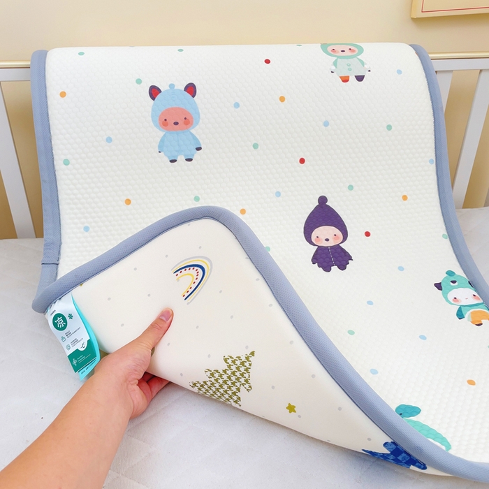 91家纺网 家纺一手货源 找家纺 小叮当家纺仓储工厂店 2025新款A版冰豆豆B版针织婴童双面两用床垫床褥 波点小人