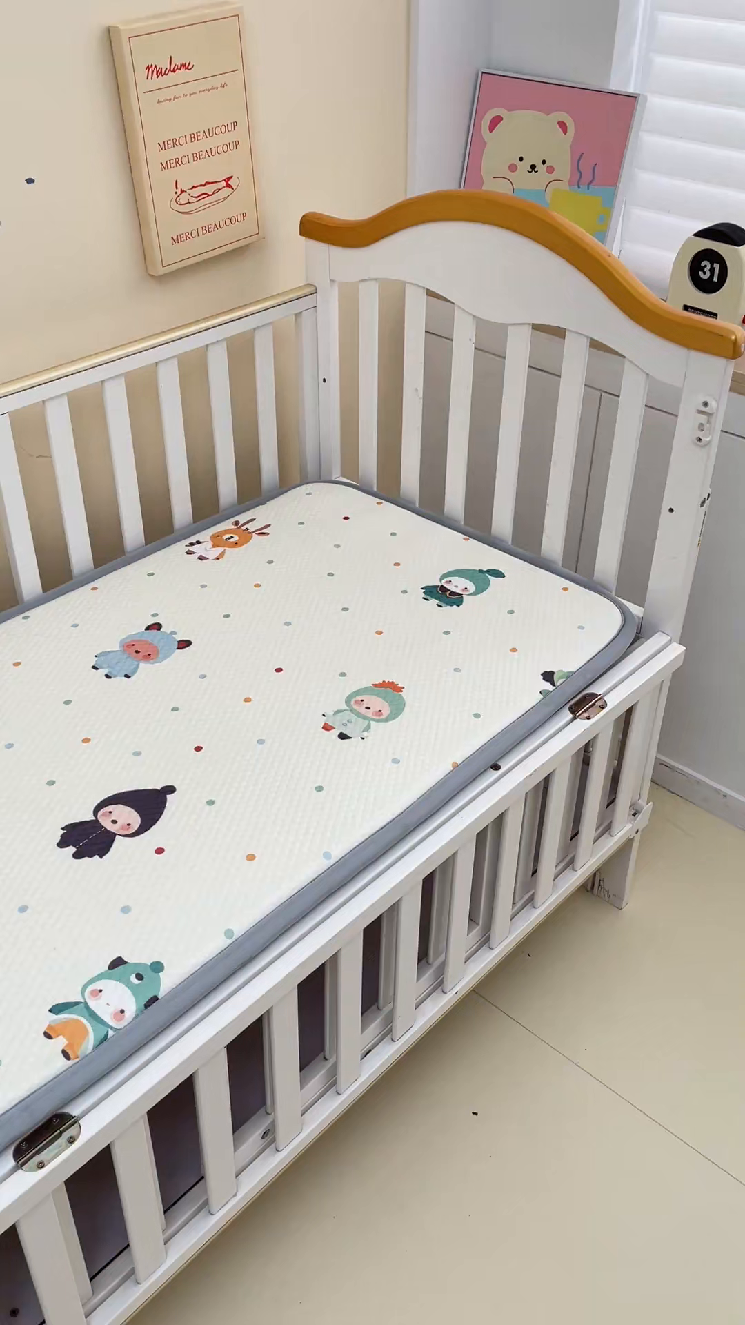 91家纺网 家纺一手货源 找家纺 小叮当家纺仓储工厂店 2025新款A版冰豆豆B版针织婴童双面两用床垫床褥 波点小人