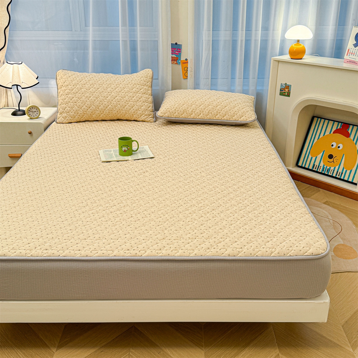 91家纺网 家纺一手货源 找家纺 雯豆家纺 2025新款复古风皱皱棉印花夹棉床笠三件套加厚床垫保护套 初心