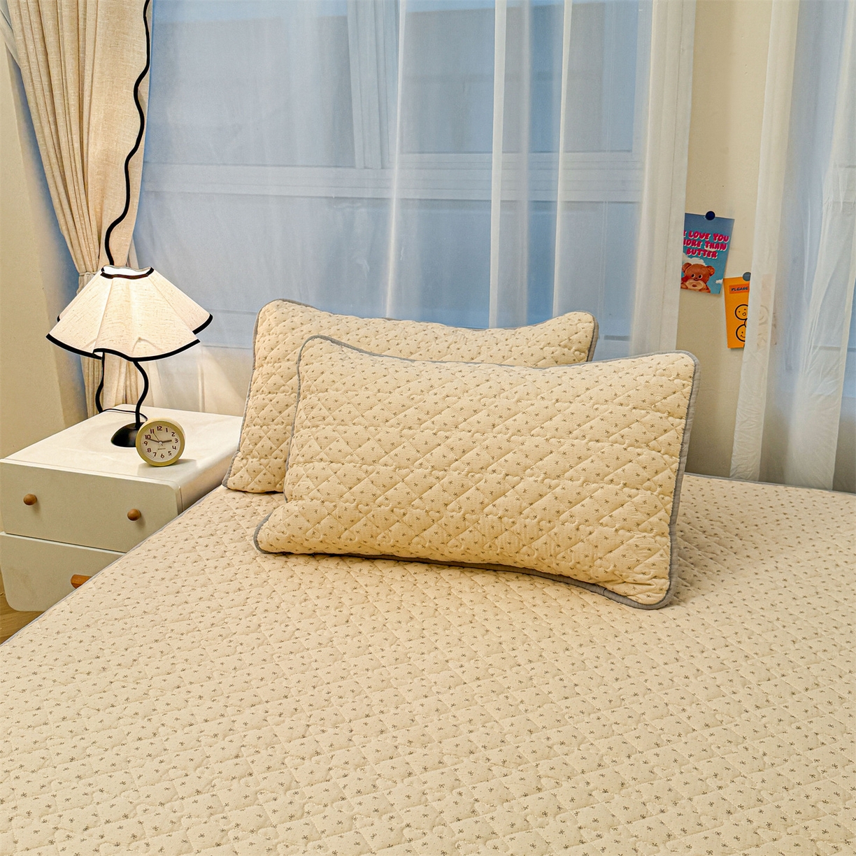 91家纺网 家纺一手货源 找家纺 雯豆家纺 2025新款复古风皱皱棉印花夹棉床笠三件套加厚床垫保护套 初心