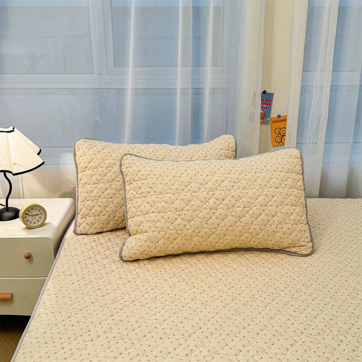 91家纺网 家纺一手货源 找家纺 雯豆家纺 2025新款复古风皱皱棉印花夹棉床笠三件套加厚床垫保护套 初心