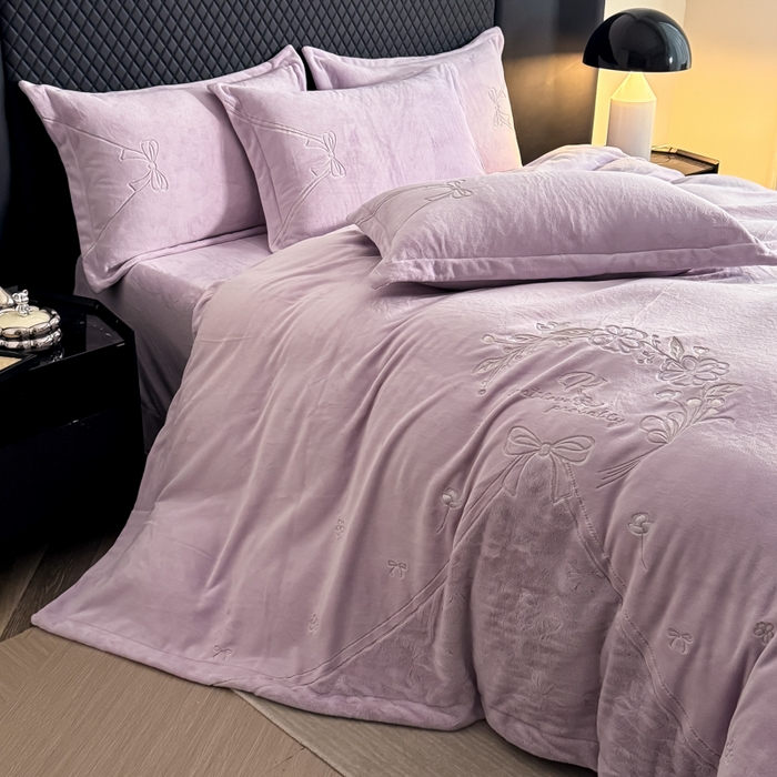 91家纺网 家纺一手货源 找家纺 保罗圣迪奥 2025新款230克全消光牛奶绒四件套-沐夏 沐夏-紫色