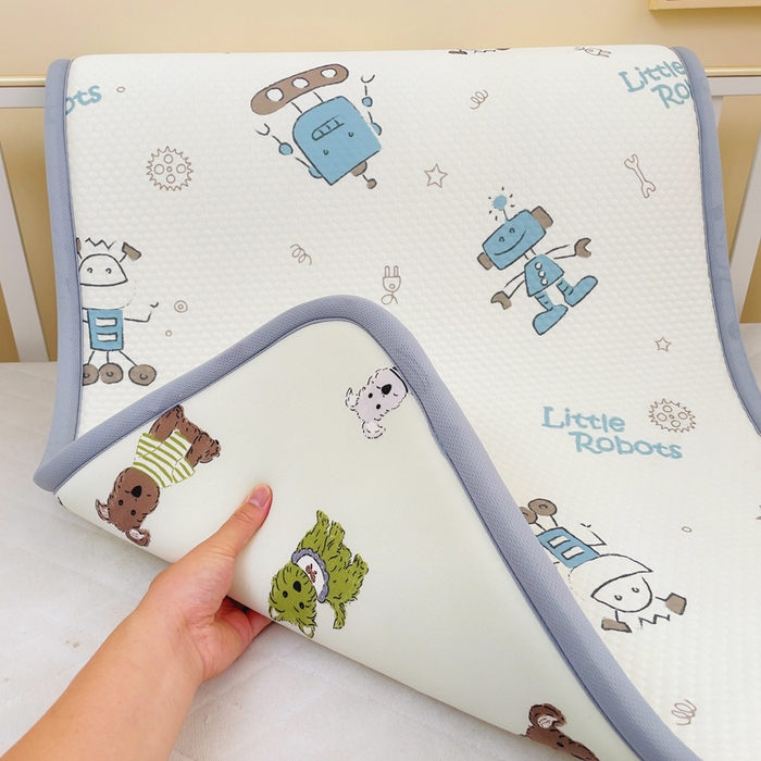 91家纺网 家纺一手货源 找家纺 小叮当家纺仓储工厂店 2025新款A版冰豆豆B版针织婴童双面两用床垫床褥 机器人