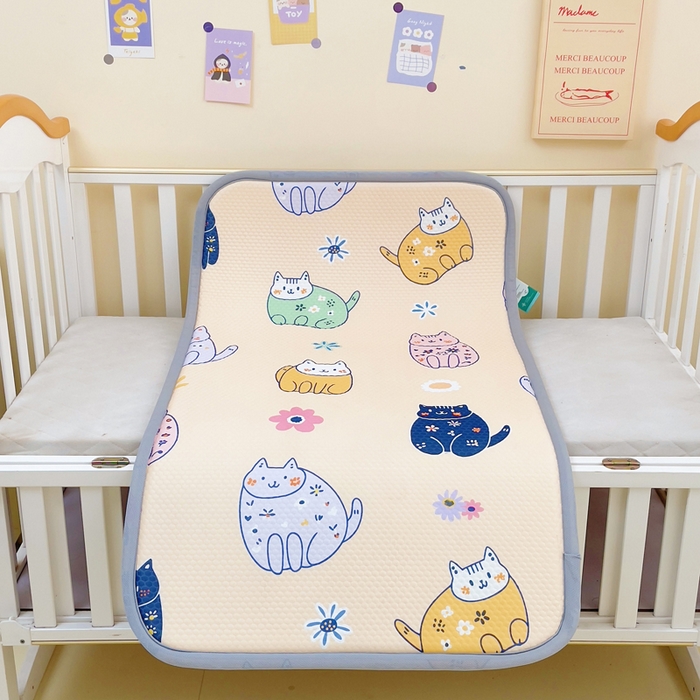 91家纺网 家纺一手货源 找家纺 小叮当家纺仓储工厂店 2025新款A版冰豆豆B版针织婴童双面两用床垫床褥 小猫