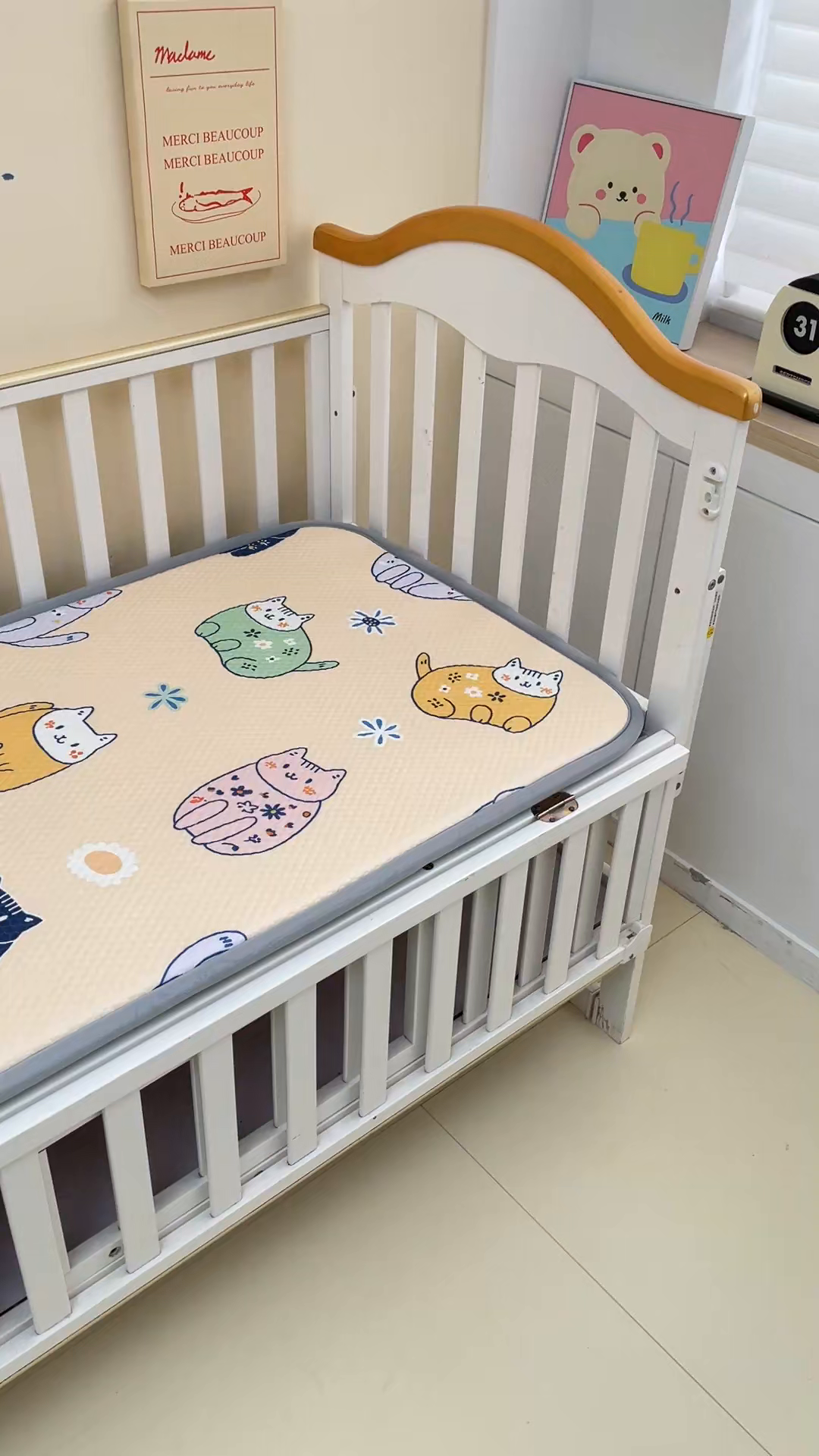 91家纺网 家纺一手货源 找家纺 小叮当家纺仓储工厂店 2025新款A版冰豆豆B版针织婴童双面两用床垫床褥 小猫