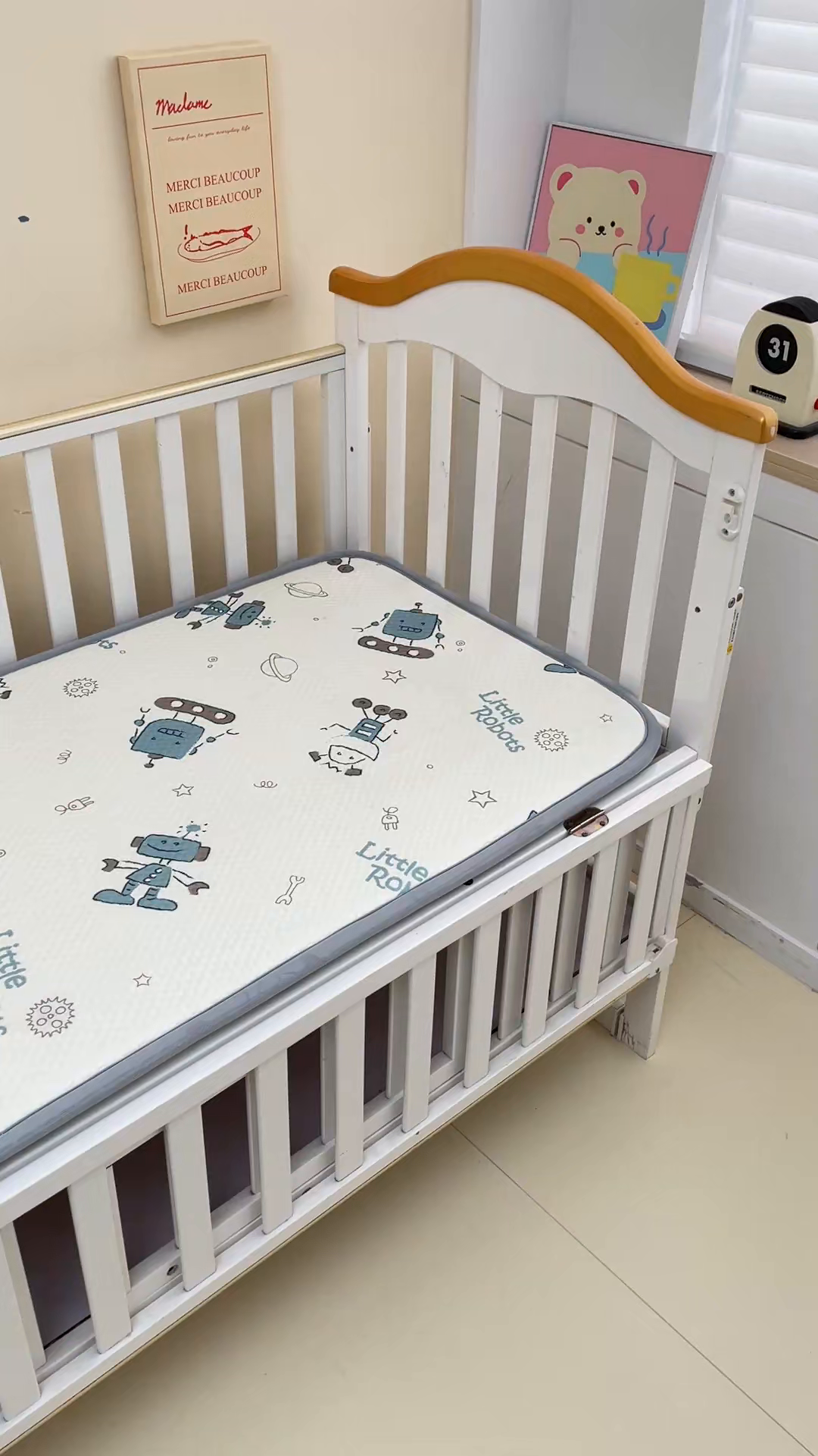 91家纺网 家纺一手货源 找家纺 小叮当家纺仓储工厂店 2025新款A版冰豆豆B版针织婴童双面两用床垫床褥 机器人