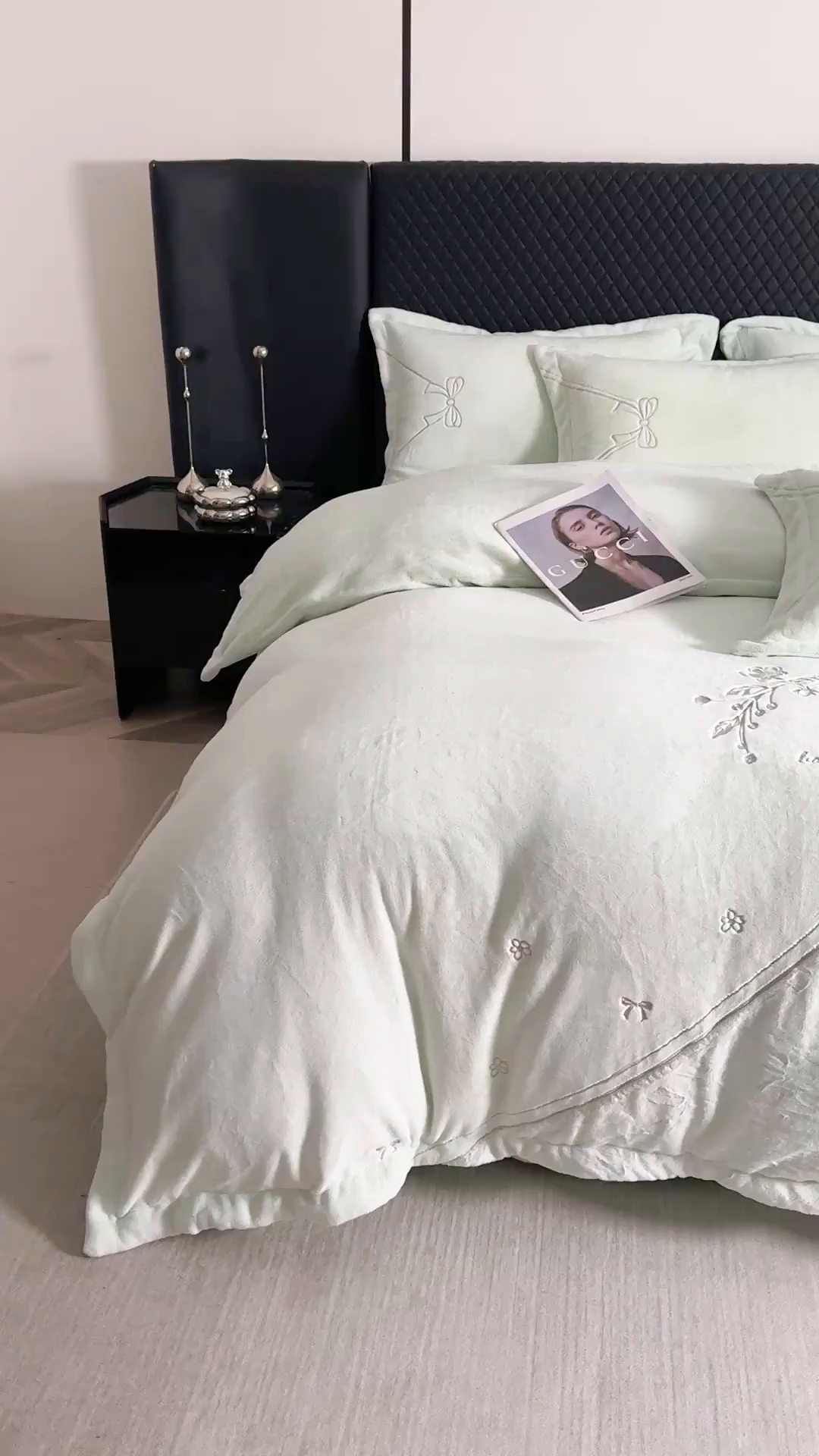 91家纺网 家纺一手货源 找家纺 保罗圣迪奥 2025新款230克全消光牛奶绒四件套-沐夏 沐夏-绿色