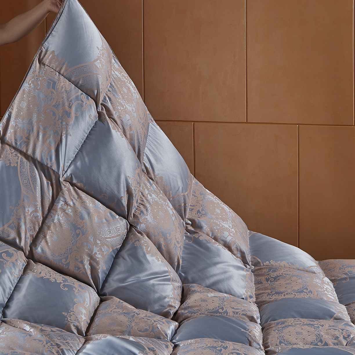 91家纺网 家纺一手货源 找家纺 暖羽屋羽绒馆 2025新款国标95鸭绒被子 婚庆羽绒被芯 双人冬被 加厚春秋被 保暖被 H凡尔赛纳