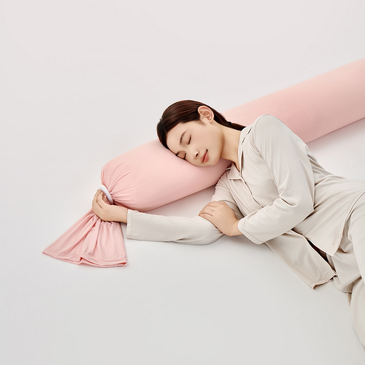 91家纺网 家纺一手货源 找家纺 小叮当家纺仓储工厂店 2025新款儿童安抚枕懒人枕单身枕孕妇抱枕糖果枕多功能抱枕 糖果枕-粉色