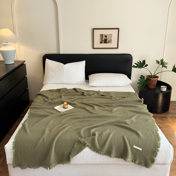 91家纺网 家纺一手货源 找家纺 小叮当家纺仓储工厂店 2025新款全棉纯棉四层纱皱皱流苏毯毛毯毯子 皱皱纱-竹青色